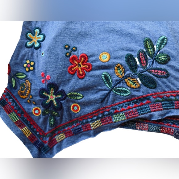 Johnny Was Blue Embroidered Floral V‑Neck Tunic - Picture 2 of 8